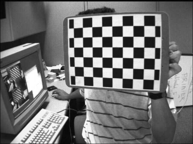 相机标定棋盘格样例图